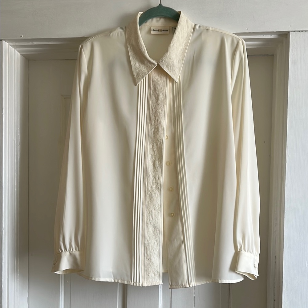 Jaclyn Smith Button-Up Blouse - Sz 16 - Cream